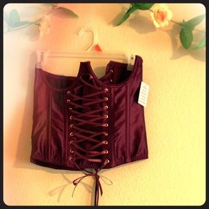 Cupless underwire corset